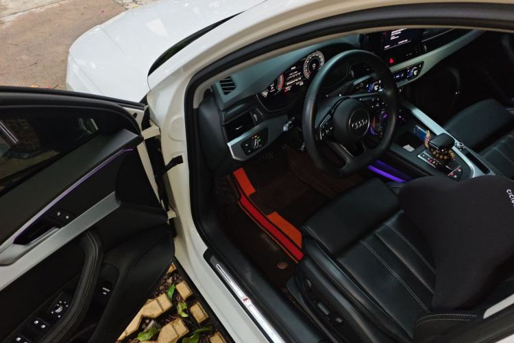 Used Audi A4L 2022 40 TFSI Luxury Dynamic Model
