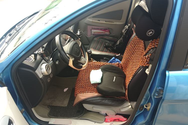 Used Oley 2012 Sedan 1.5L Manual Comfort Model Left Front Seat