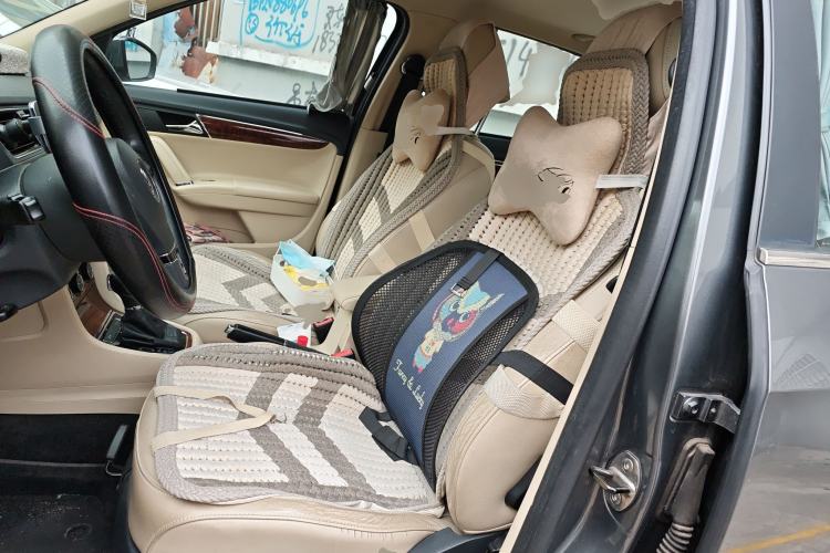 Used Volkswagen Lavida 2013 Revised Version 1.6L Automatic Luxury Edition
