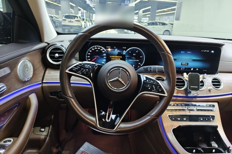 Used Mercedes-Benz E-Class 2022 Revised Version E 300 L Luxury Edition Steering Wheel