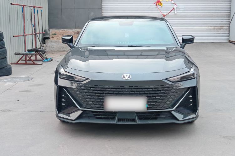 Used CHANGAN UNI-V 2022 1.5T Prestige Version
