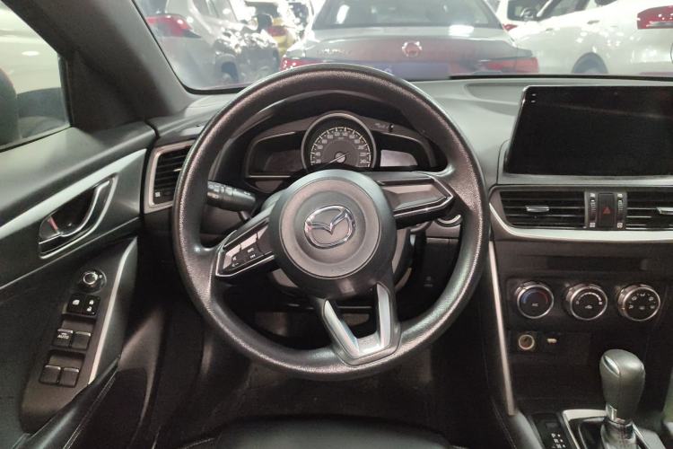 Used Mazda CX-4 2018 2.0L Automatic Two-Wheel Drive Blue Sky Dynamic Version China V Standard
