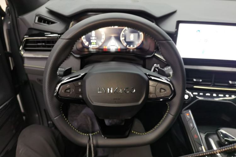 Used Lynk & Co 06 2023 Remix 1.5T Dynamic Halo
