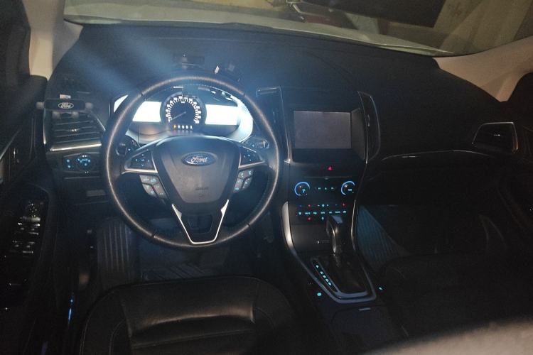 Used Ford Edge 2018 EcoBoost 245 Two-Wheel-Drive Titanium 7-Seater China V Standard
