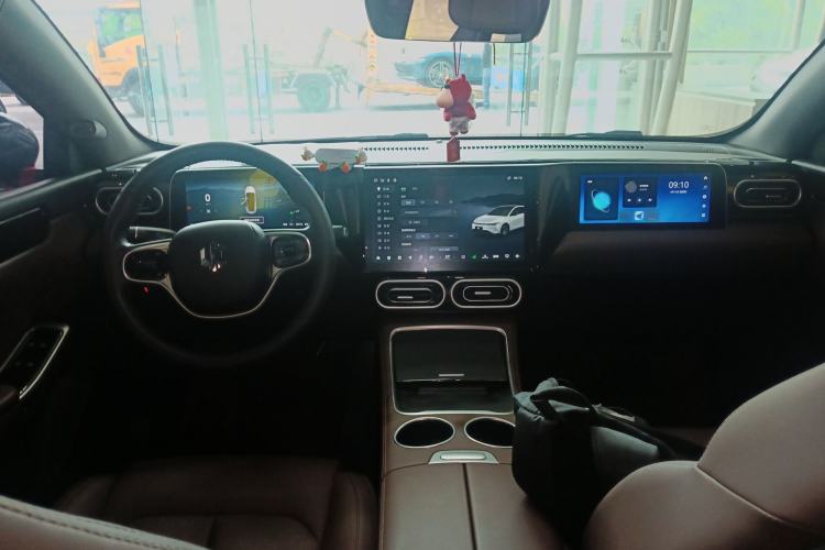 Used Leapmotor C01 2023 Range-Extended 216 Comfort Edition Center Console