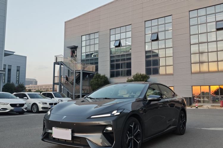 Used Deepal L07 2024 230Max Qiankun Intelligent Driving ADS SE Range-Extended Version