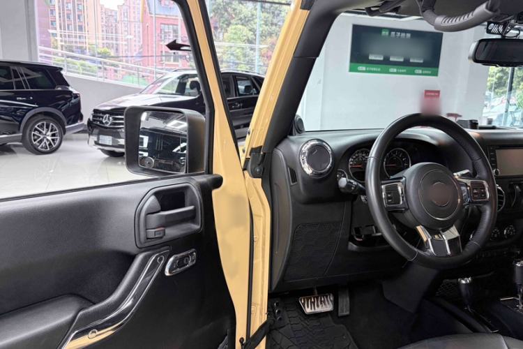 Used Jeep Wrangler 2013 3.6L Sahara two-door model