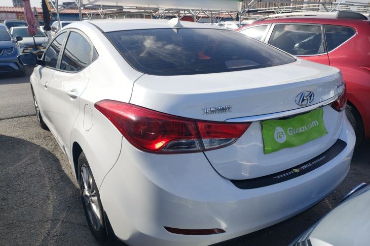 Used Hyundai Elantra (5th Generation / Langdong) 2012 1.6L Automatic Fashion Edition Rear Left 45 Deg