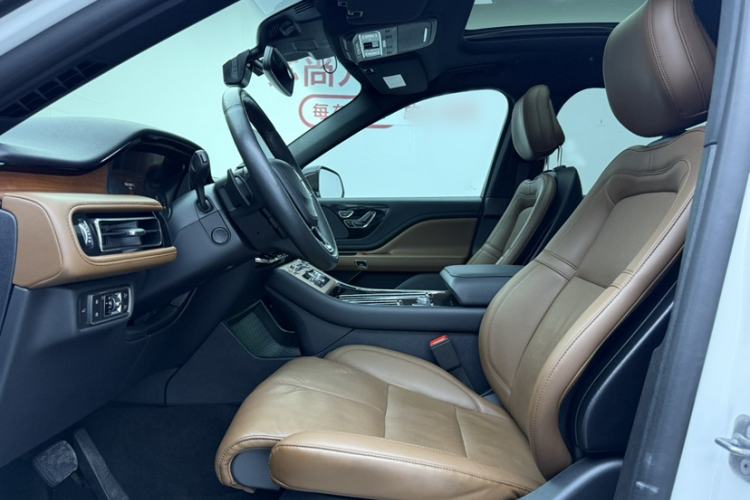 Used Lincoln Aviator 2022 3.0T V6 Four-Wheel Drive Luxury Edition Interior 1