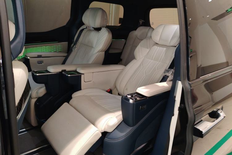 Used Zeekr 009 2022 Revised WE Version