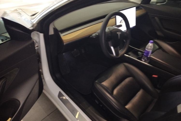 Used Tesla Model 3 2019 Long-Range Rear-Wheel-Drive Version
