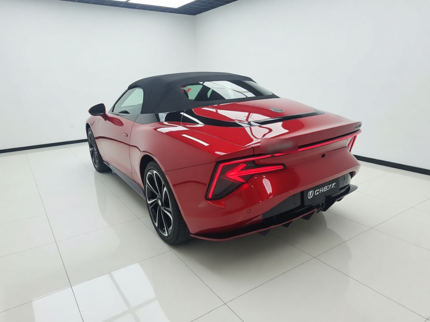 MG Cyberster 2024 520 km Legendary All-Wheel-Drive Version — снимка 4
