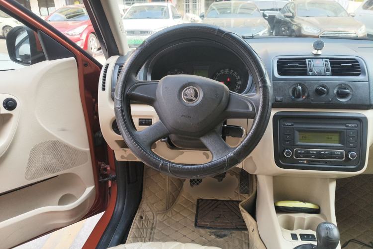 Used Skoda Fabia 2014 1.4L Manual Crystal Edition