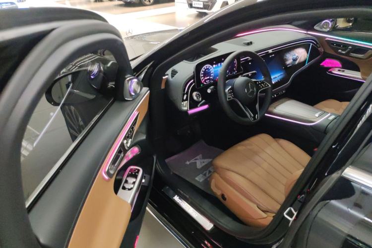 Used Mercedes-Benz E-Class 2024 Facelift E 300 L Luxury Edition