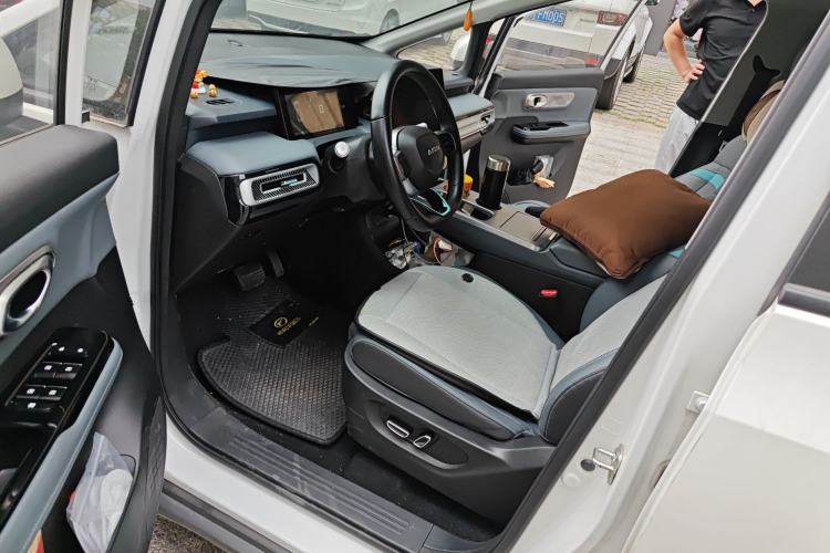 Used AION Y 2023 Plus 510 Smart Edition