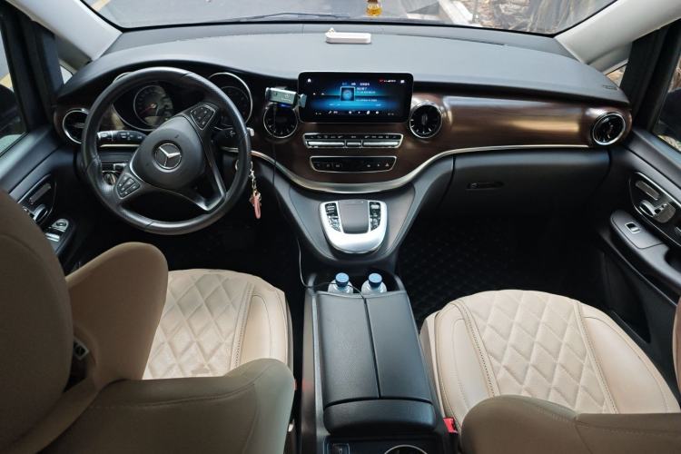 Used Mercedes-Benz V-Class 2021 V 260 Avantgarde Edition