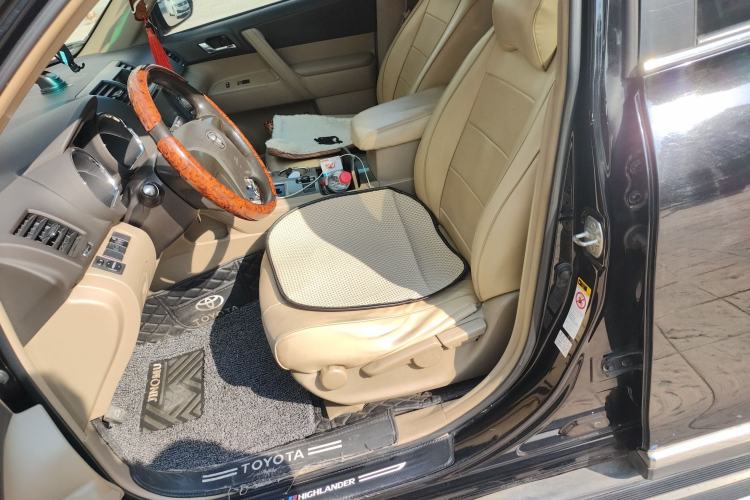 Used Toyota Highlander 2012 2.7L Two-Wheel Drive 7-Seater Elite Edition