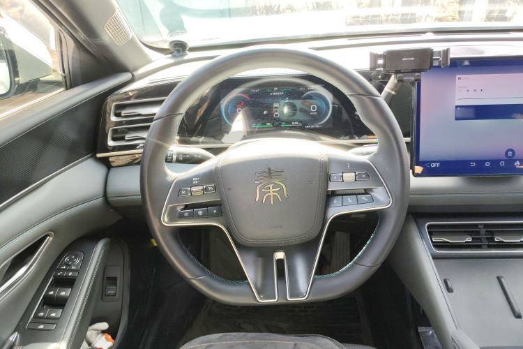 Used BYD Qin L 2024 DM-i 120KM Leading Model Steering Wheel