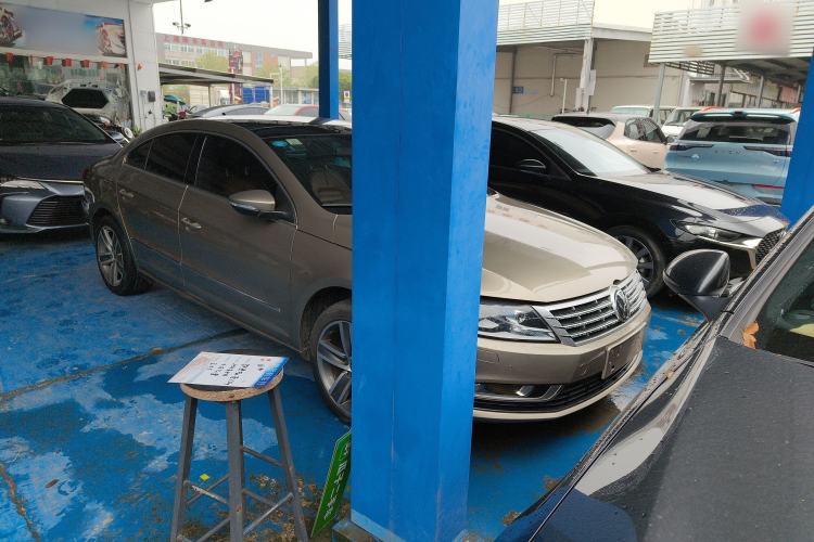 Used Volkswagen FAW-Volkswagen CC 2015 1.8TSI Luxury Model Front Right 45 Deg