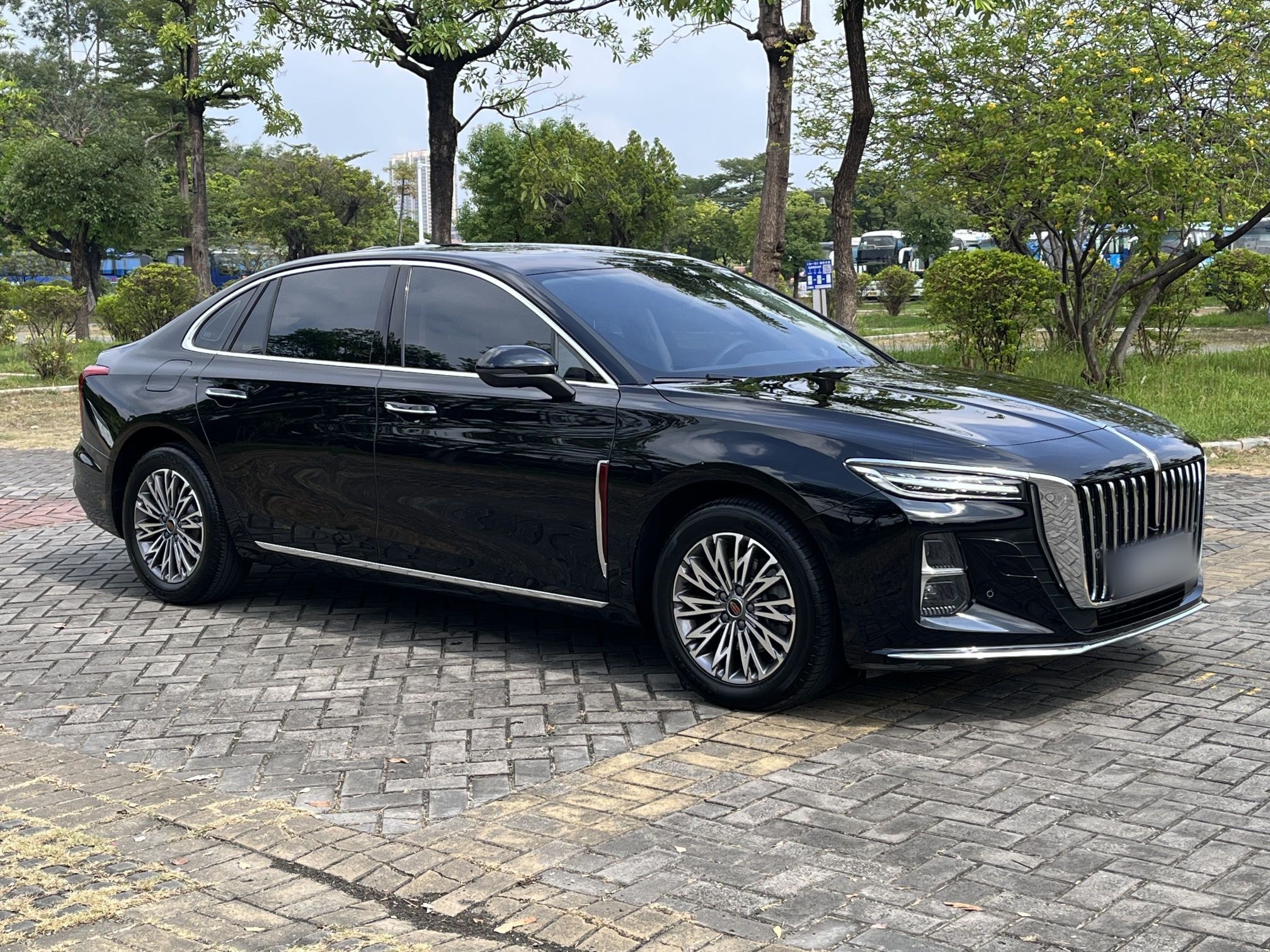 Hongqi H5 2025 1.5T DCT Qiyun 500 000th Unit Commemorative Edition — снимка 13