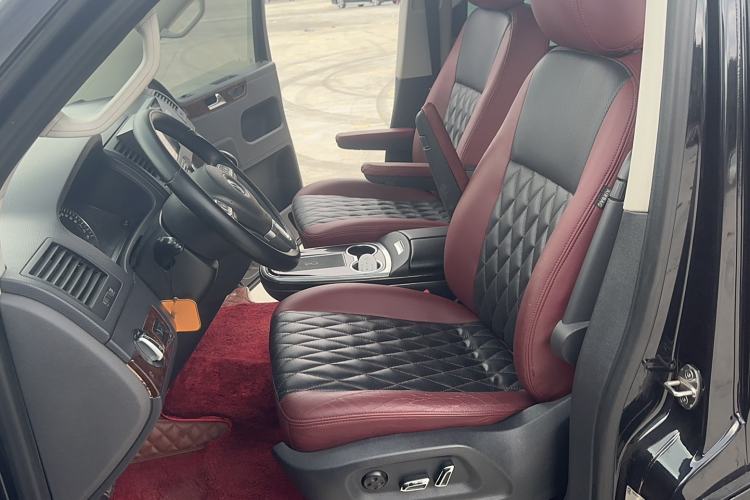 Used Volkswagen Multivan 2012 2.0 TSI Two-Wheel-Drive Luxury Edition