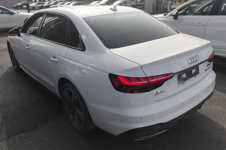 Used Audi A4L 2022 40 TFSI Luxury Dynamic Model