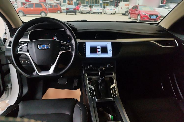 Used Geely Auto Emgrand 2018 1.5L CVT Upward Connect Edition Center Console