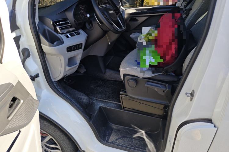 Used Iveco Fidato 2023 C30 Passenger Van 2.0T 110kW Automatic Xingtu Version Low Roof
