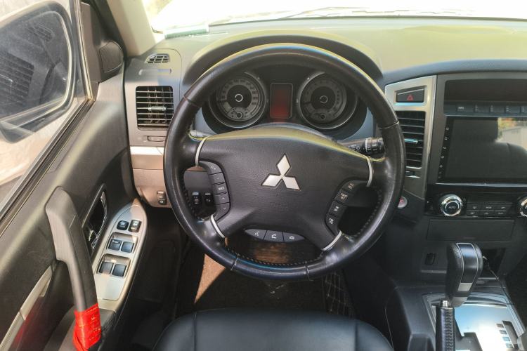 Used Mitsubishi Pajero 2020 Collection Edition 3.0L Automatic Prestige Off-Road Version
