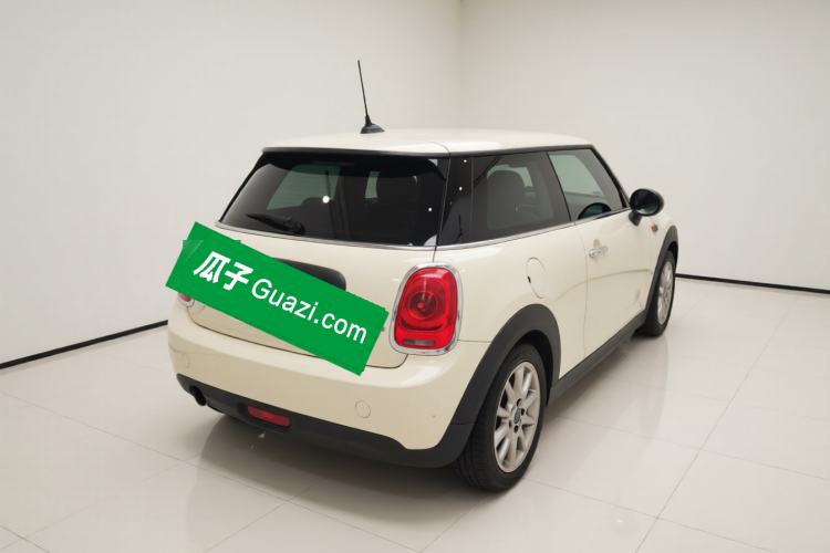 Used MINI 2018 1.5T ONE Rear Right 45 Deg