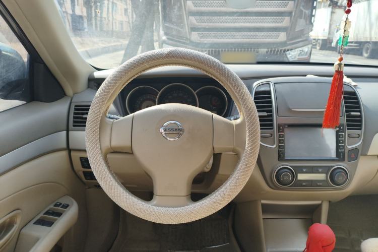 Used Nissan Sylphy 2012 Classic 1.6XE Manual Comfort Edition Steering Wheel