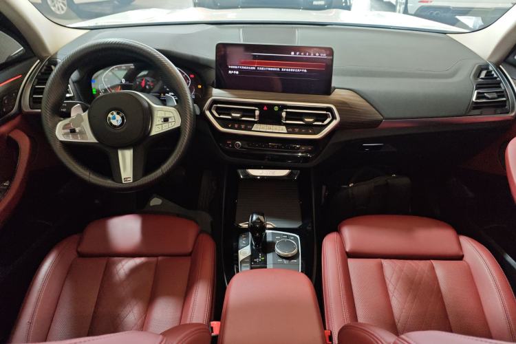 Used BMW X3 2023 xDrive30i Leading Model M Night Edition Package Center Console