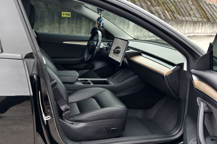 Used Tesla Model 3 2022 Rear-Wheel-Drive Version