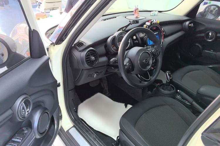 Used MINI MINI 2019 1.5T ONE Five-Door Edition