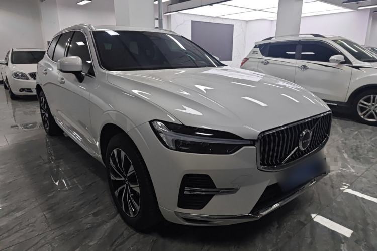 Used Volvo XC60 2024 B5 4x4 Smart Luxury Edition
