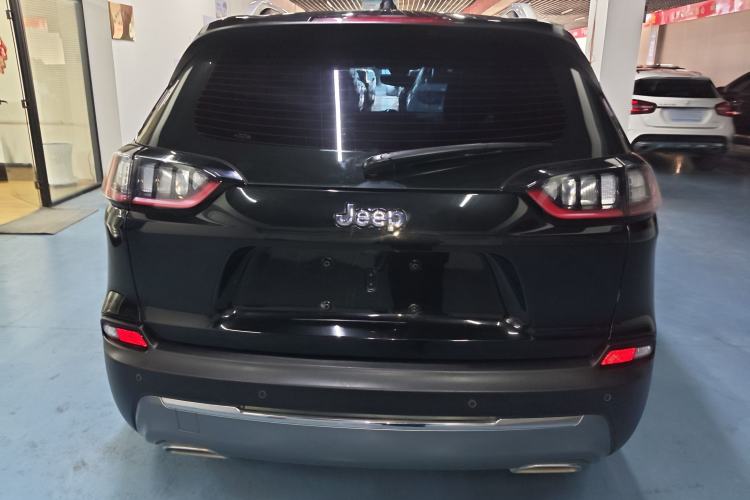 Used Jeep Cherokee 2019 2.0T Two-Wheel Drive Smart Enjoyment Version China VI