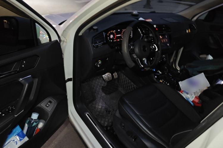 Used Volkswagen Tiguan L 2021 330TSI Automatic Two-Wheel Drive R-Line Enhanced Edition