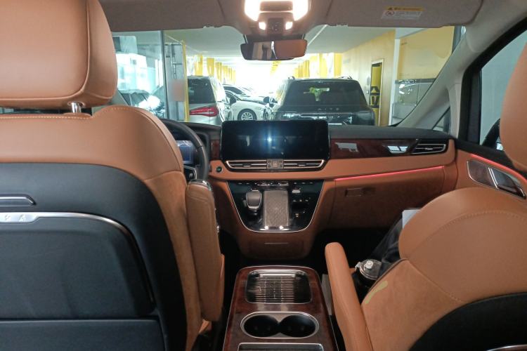 Used Hongqi HQ9 PHEV 2024 2.0T Four-Wheel Drive Luxury Edition Center Console