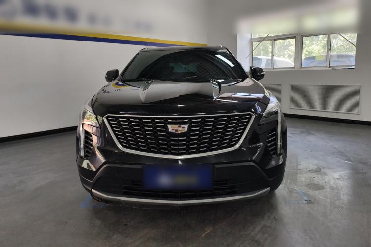 Used Cadillac XT4 2022 28T Two-Wheel-Drive Luxury Version