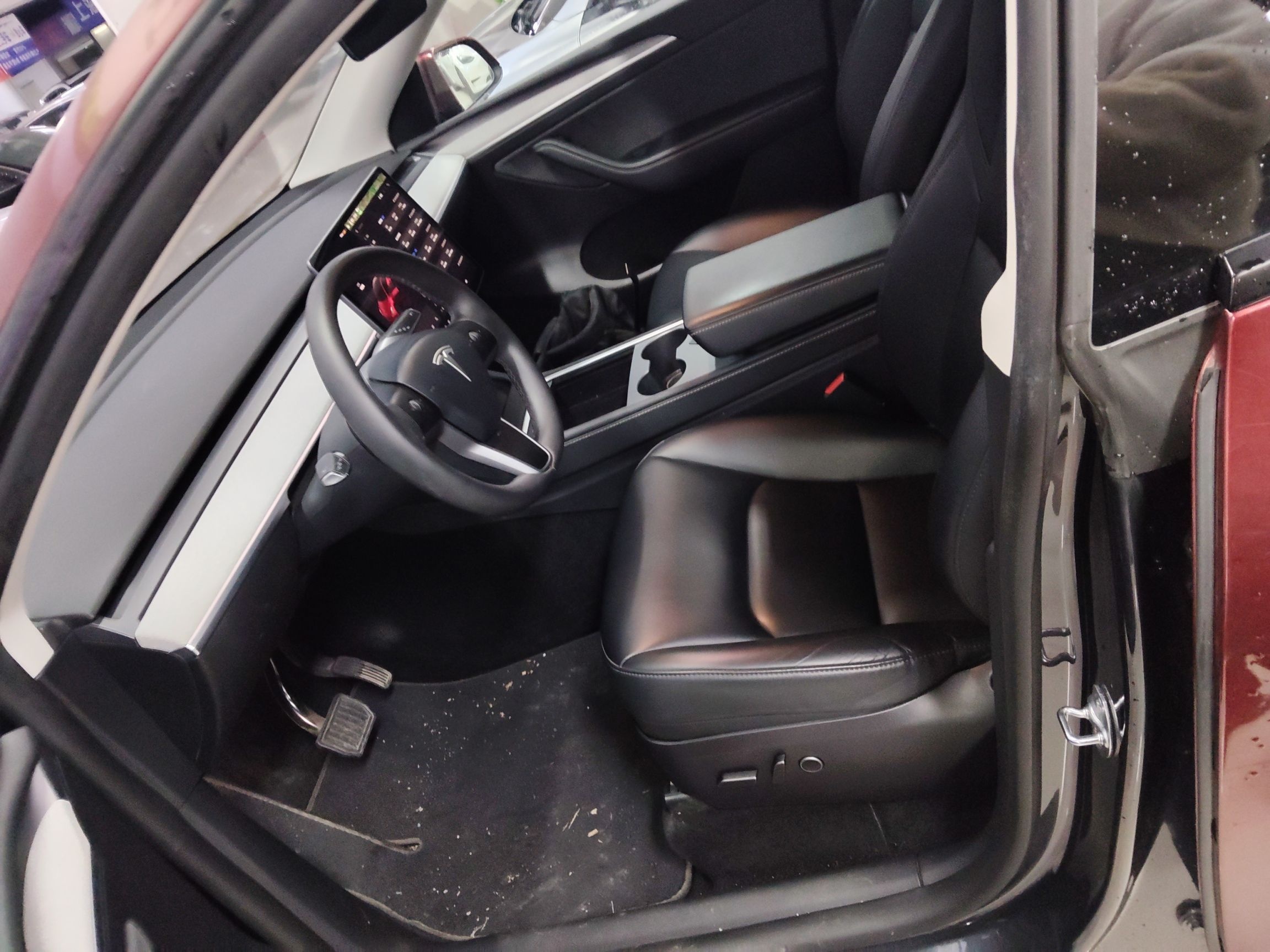 Переднее сиденье в автомобиле