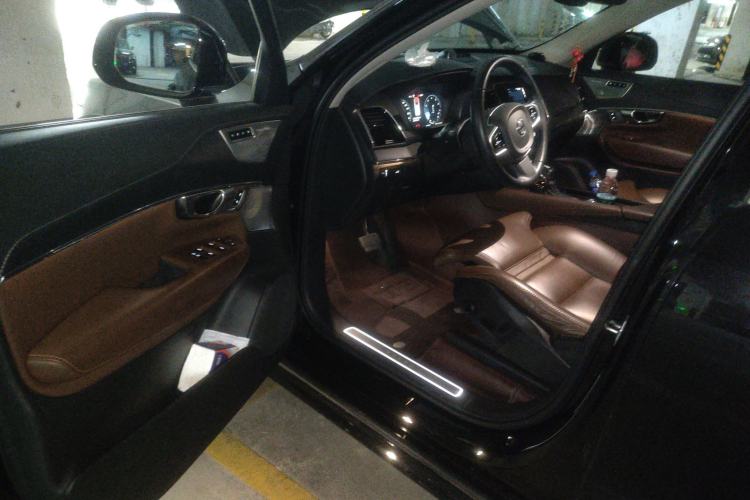 Used Volvo XC90 2020 T6 Zhiya Luxury 7-Seater