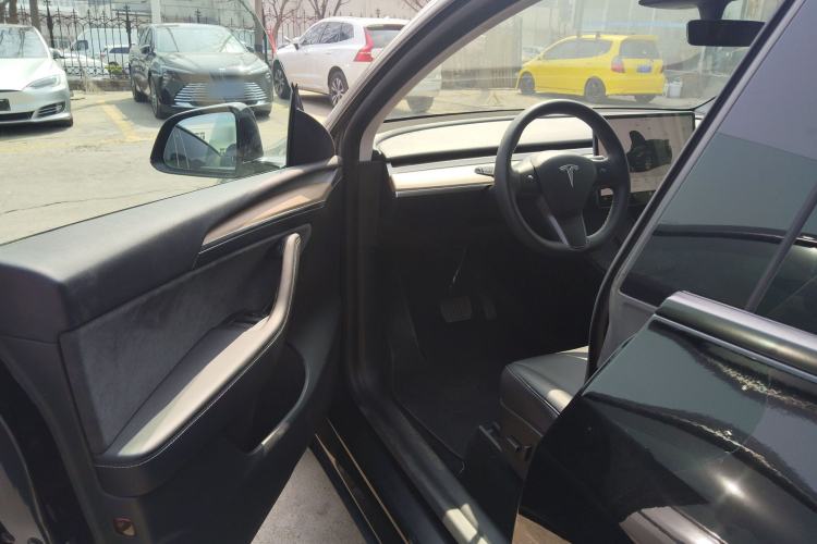 Used Tesla Model Y 2022 Rear-Wheel-Drive Version