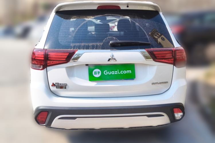 Used Mitsubishi Outlander 2020 2.0L Two-Wheel Drive Enjoyment Version 5 Seats
