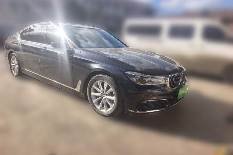 Used BMW 7 Series 2016 730Li Luxury Model Front Right 45 Deg