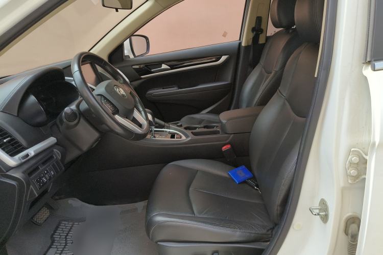 Used Dongfeng Aeolus AX7 2015 2.3L Automatic ZhiZun Version
