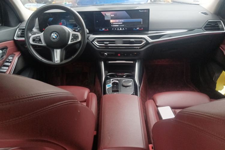 Used BMW i3 2024 eDrive 35 L Center Console