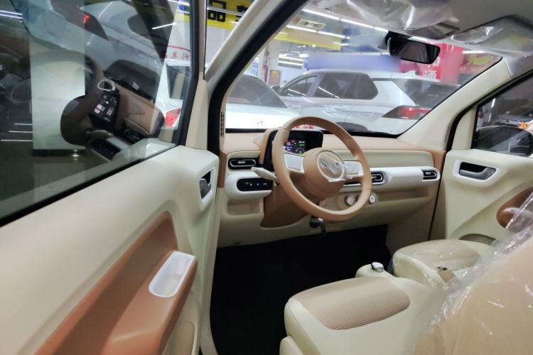 Used Wuling Hongguang MINIEV 2024 3rd Generation 215km Youth Edition