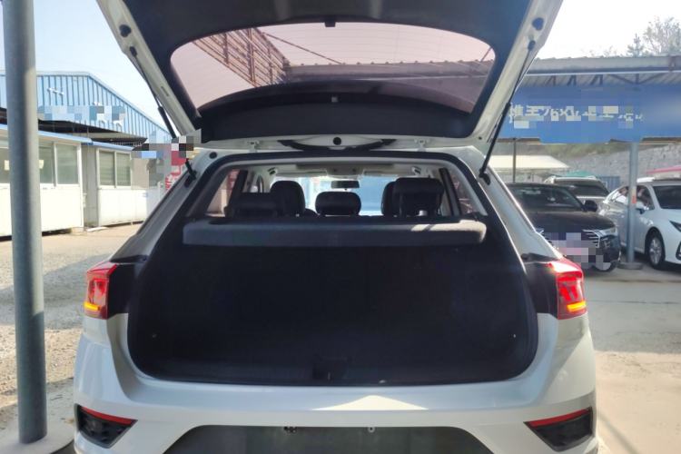 Used Volkswagen T-ROC 2019 230TSI DSG Two-Wheel-Drive Advanced Version China VI Standard
