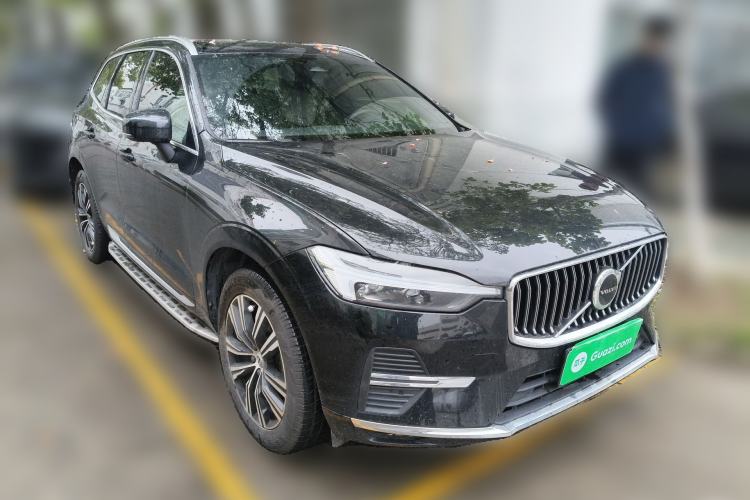 Used Volvo XC60 2022 B5 4x4 Smart Luxury Edition Exterior 2