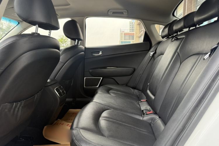 Used Kia K5 2016 2.0L Automatic LUX
